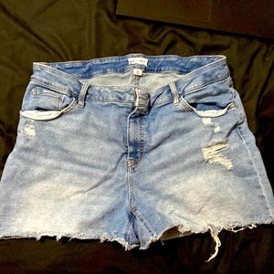 Plus size women’s denim shorts